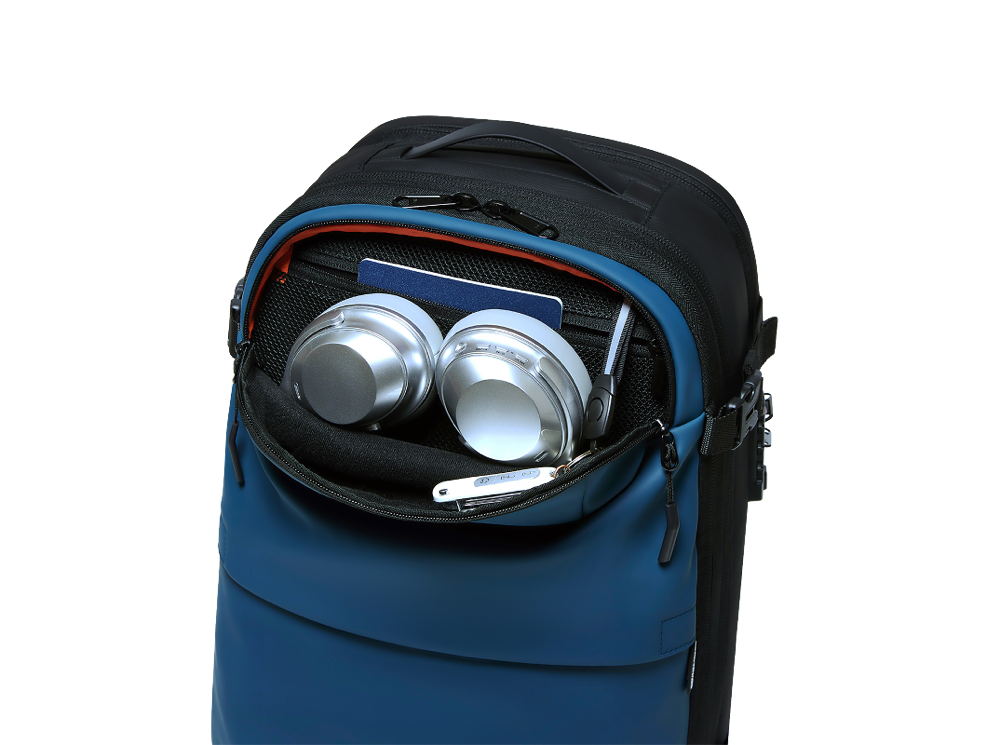Aero - 60L Vortex Vacuum-Seal Travel Backpack