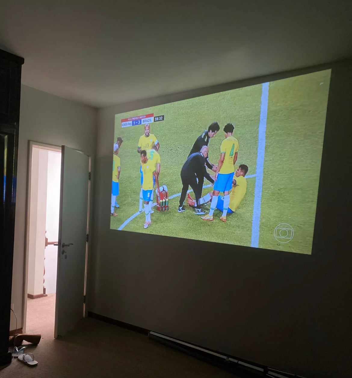 Portable Projector Pro